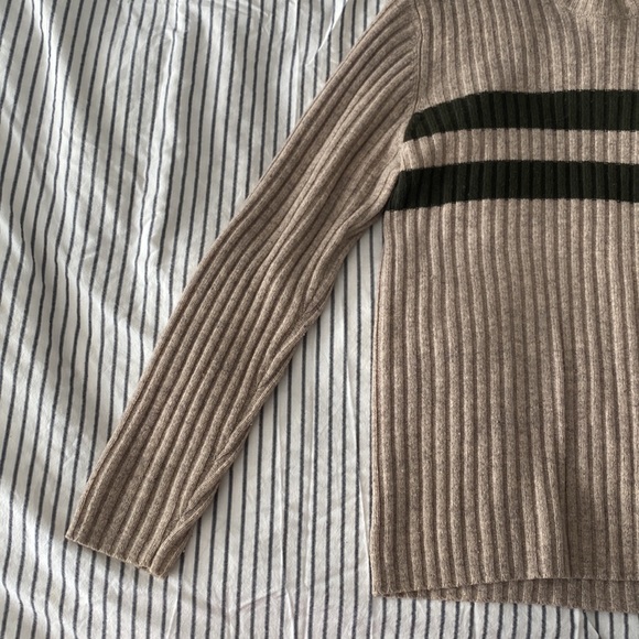 Men’s Tan Old Navy Lambswool Striped Sweater - Picture 2 of 4